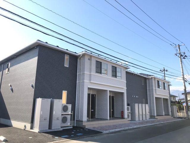 フリューゲルの外観画像