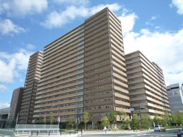 ローレルスクエア尼崎ルネ・ガーデンテラスの外観画像