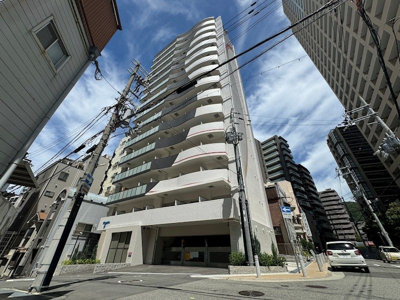 セレニテ三宮リアンの外観画像