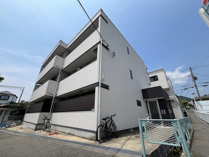 MORES VILLA 上ヶ原の外観画像