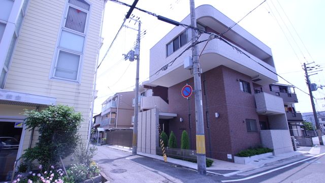 カーサ コン ブリオの外観画像