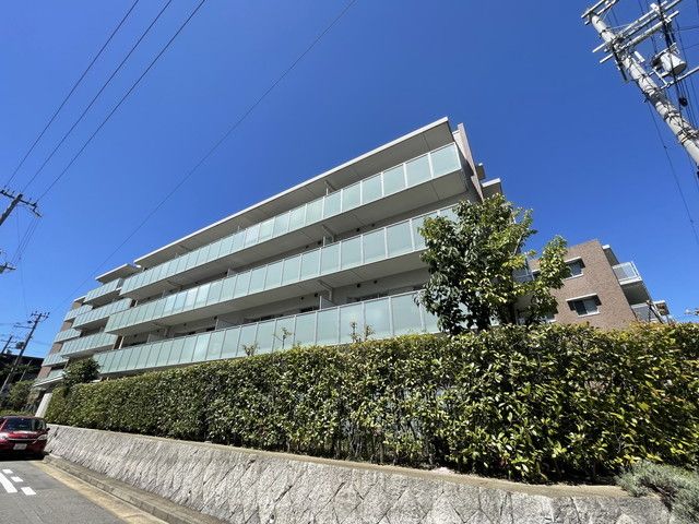 甲子園六石町ハイツの外観画像
