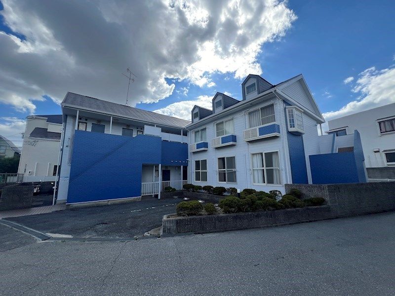 アザリアの外観画像