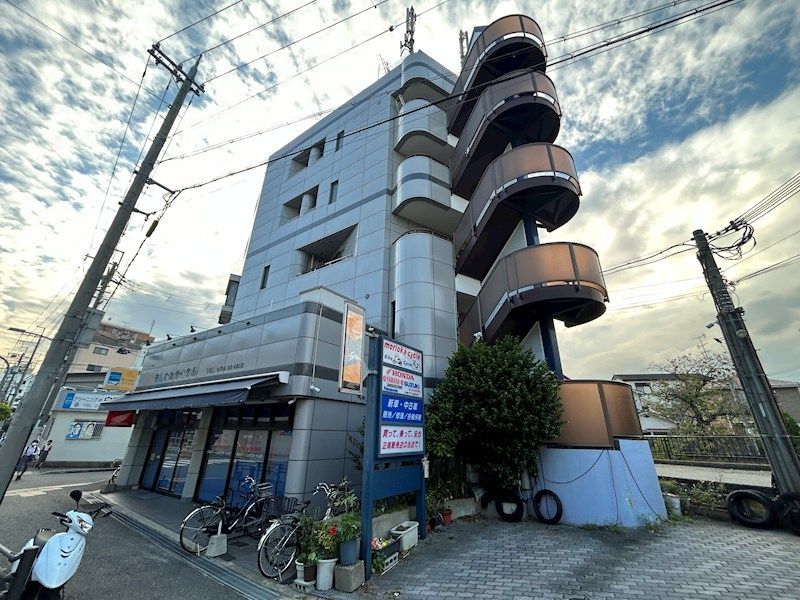 ベルメゾンの外観画像