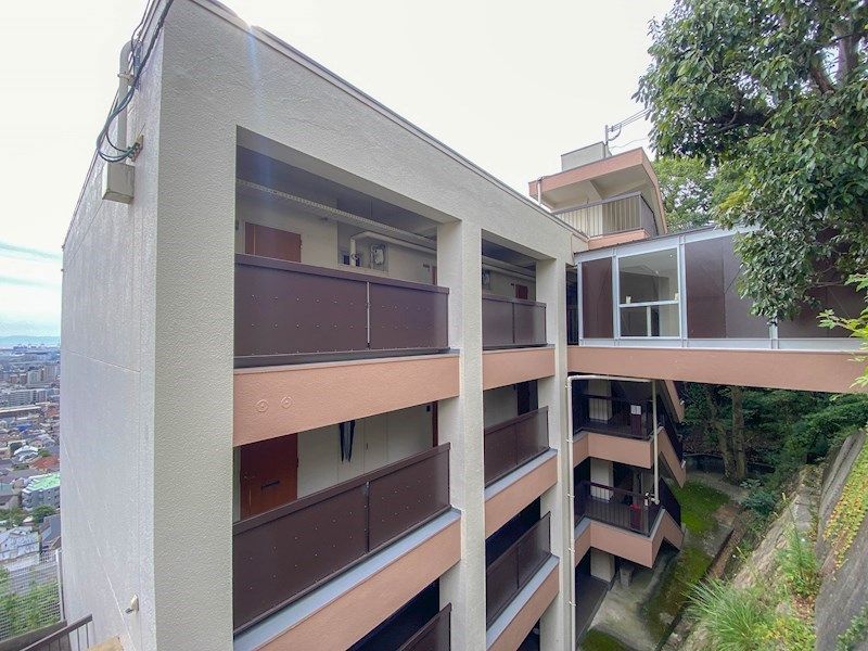 Hills岡本の外観画像