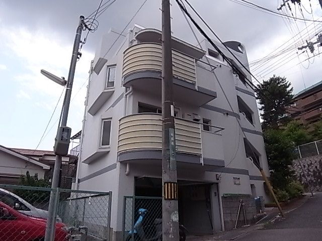 ユニティレイナ甲東園の外観画像