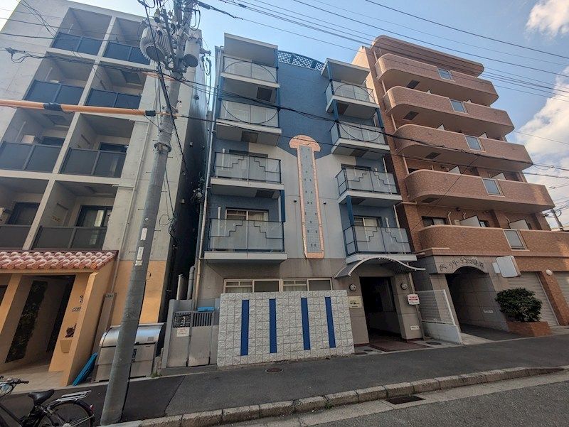 メゾン甲子園EASTの外観画像