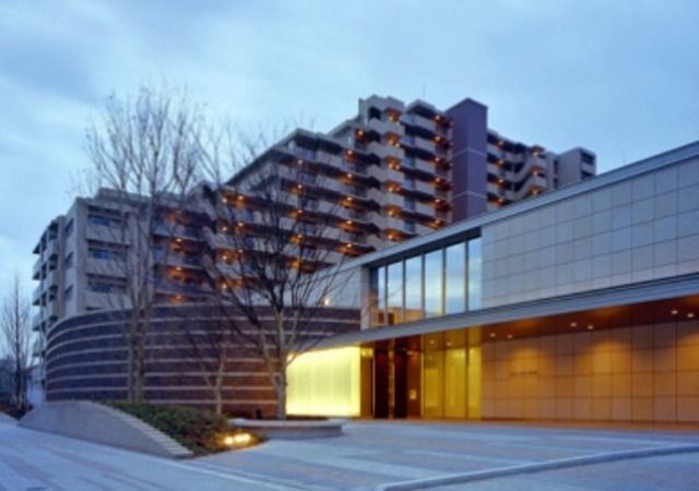 グリーンラグーナ甲子園A棟の外観画像