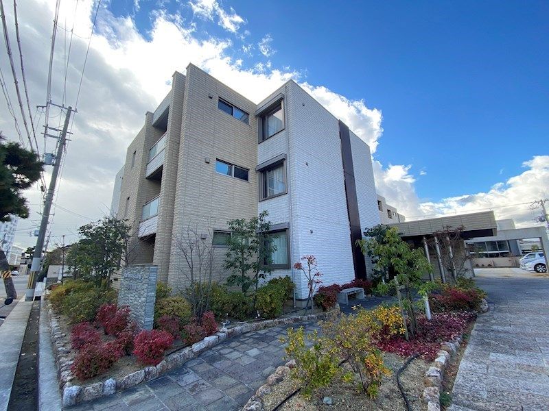 シャーメゾンガーデンズ芦屋平田町の外観画像