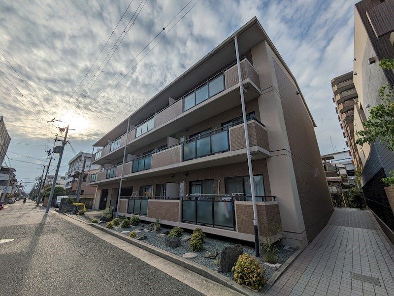 ベレッツァ芦屋IIIの外観画像