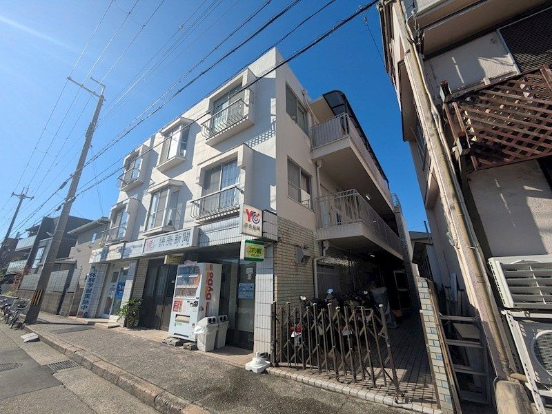 甲東ライフの外観画像