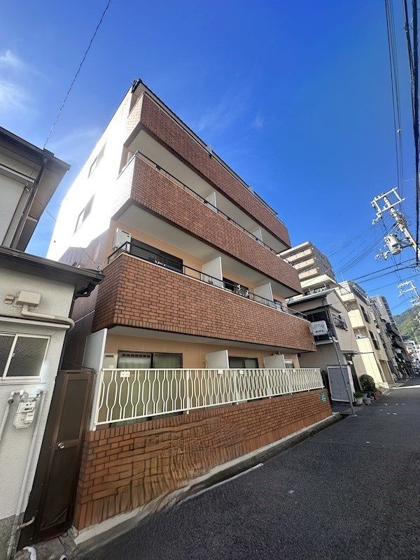 パインハイム春日野道の外観画像