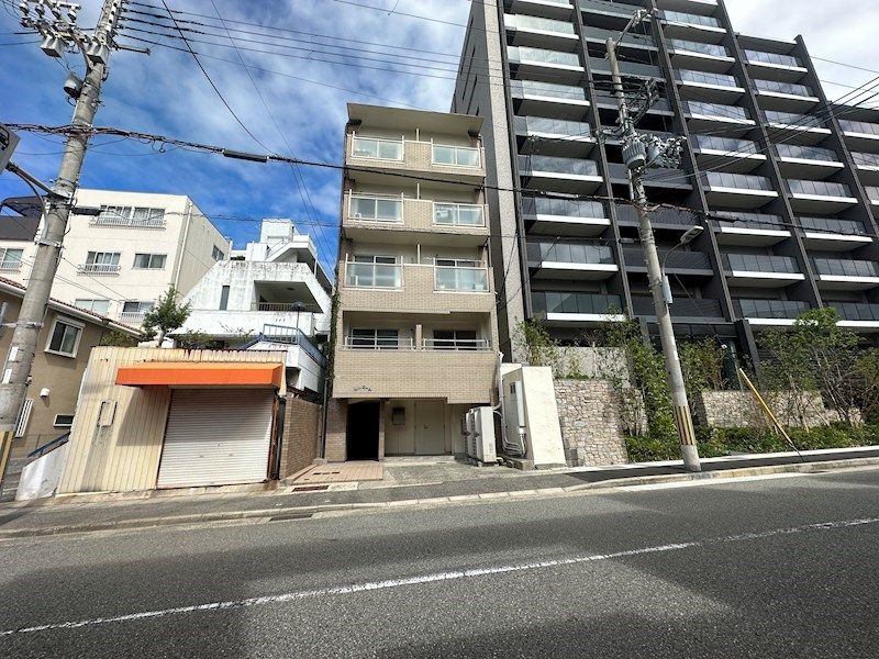 KMコートの外観画像