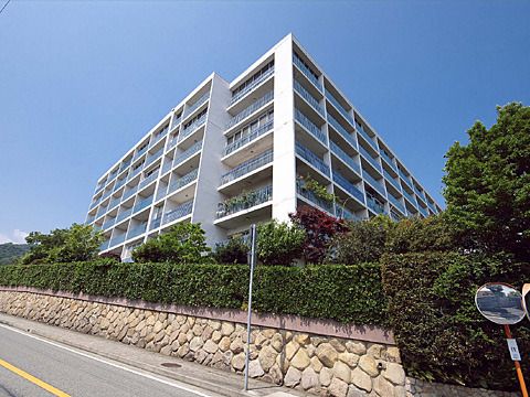 芦屋グランドハイツの外観画像