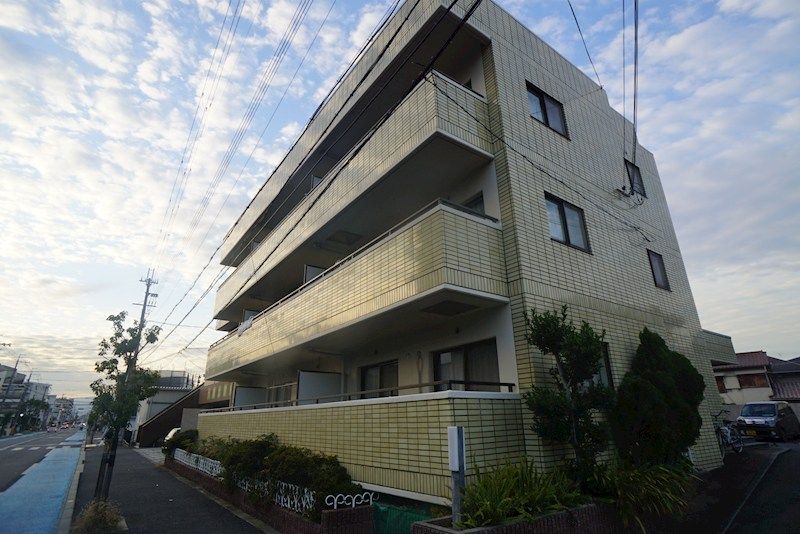 ラフォーレ塚口の外観画像