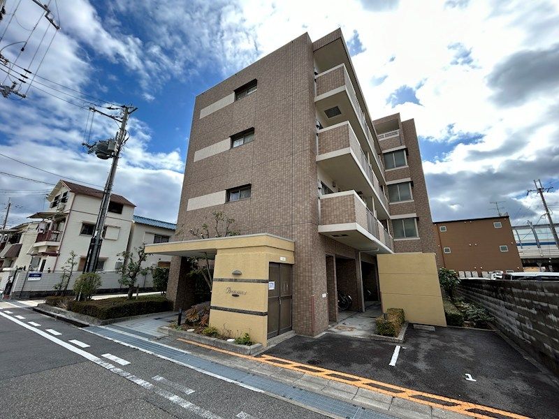 プロヴァンスの外観画像