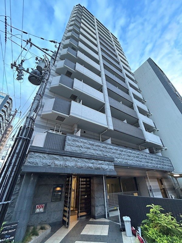 プレサンスみなと元町駅前の外観画像