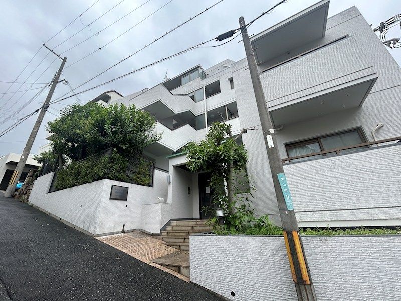 ミストラル芦屋東山の外観画像
