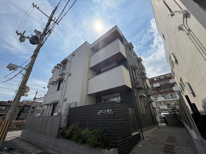 ラポール岡本の外観画像