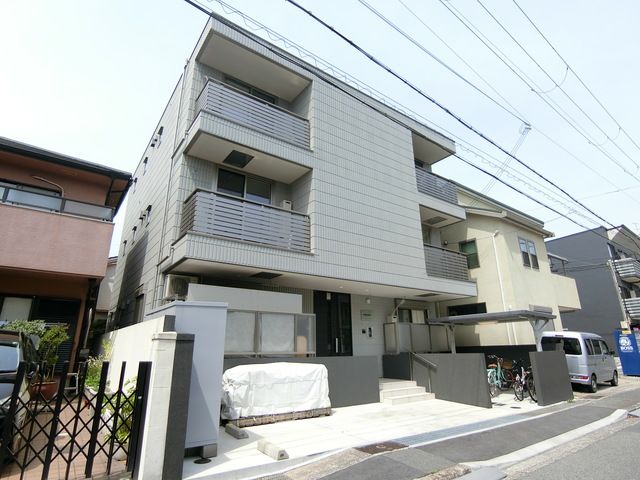 御影ベースの外観画像