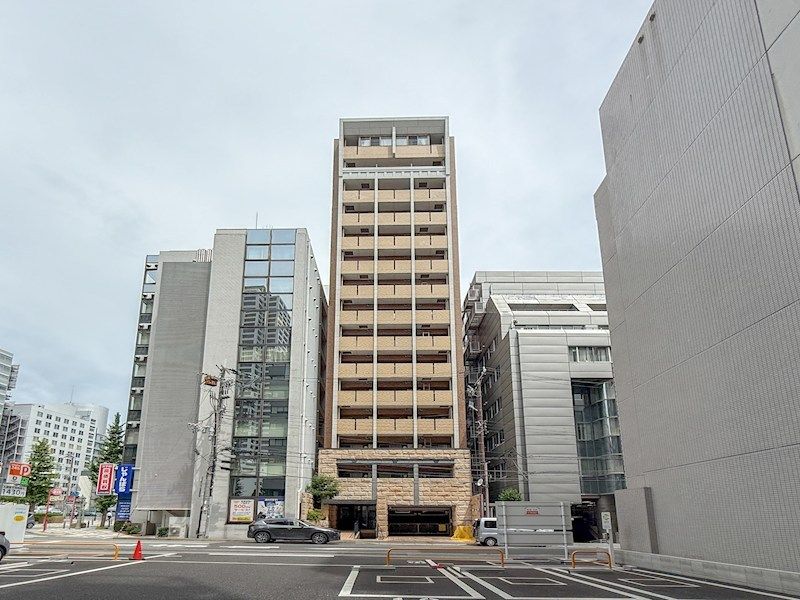 プレサンス三宮花時計前の外観画像