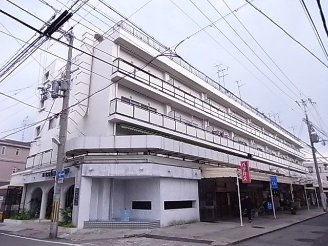 東甲子園ハイツの外観画像