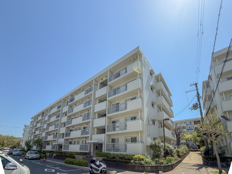 グリーンヒル新多聞305号棟の外観画像