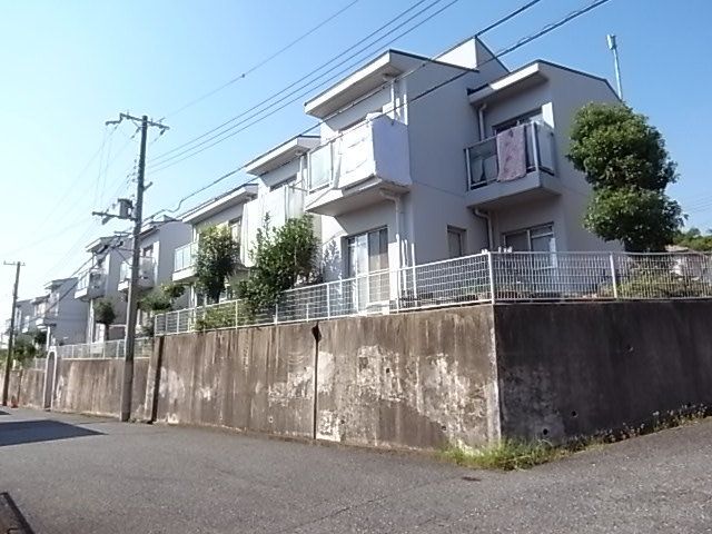 シャトースマウラ B棟の外観画像