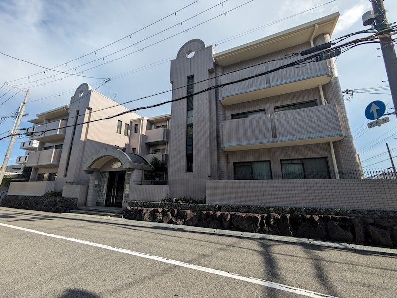 デュオ苦楽園の外観画像