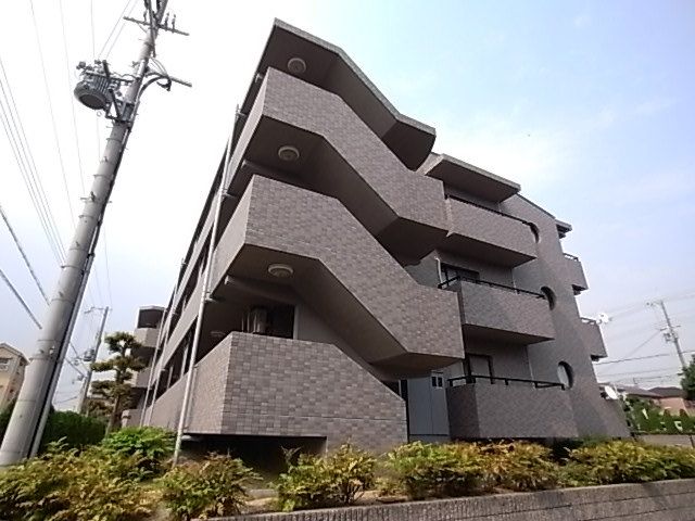 マウンティン・ツーの外観画像