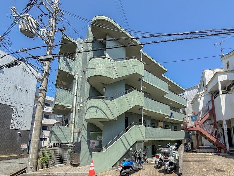 ロイヤルシャトーの外観画像
