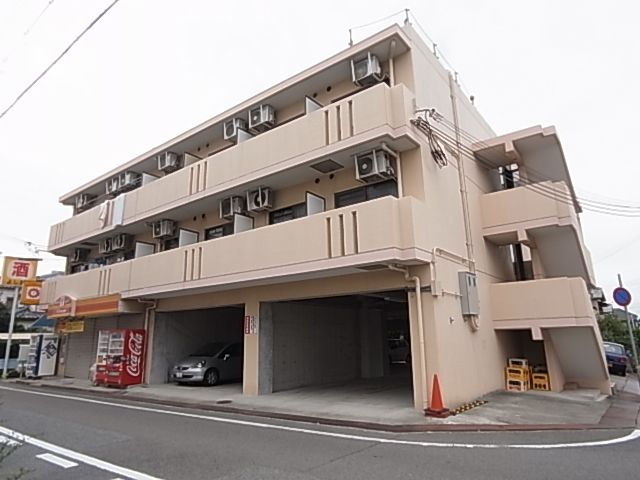 マンションロアの外観画像
