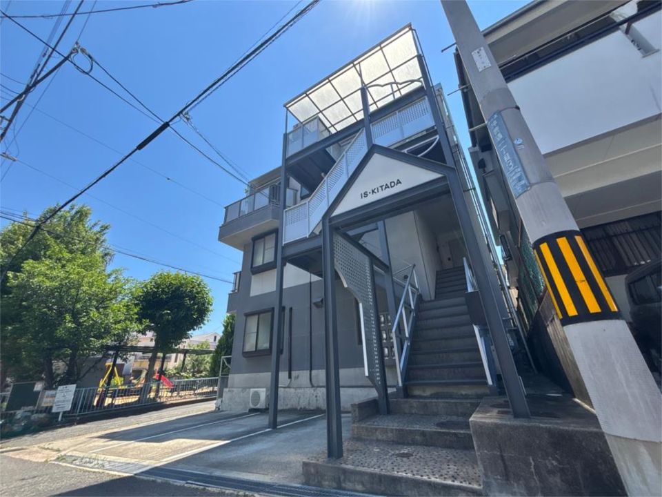 1・SKITADAの外観画像