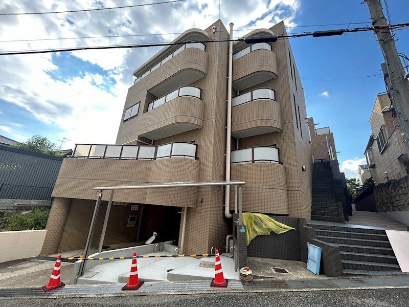 ロイヤルメゾン甲陽園2の外観画像