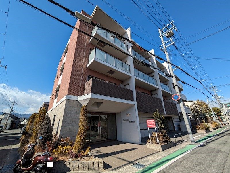 XPAVELA甲東園の外観画像