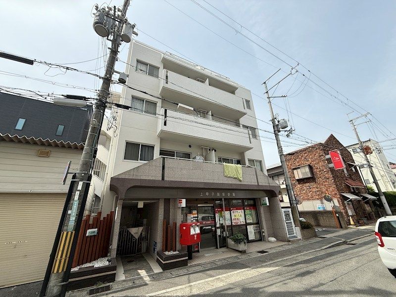 キューブ甲子園口の外観画像