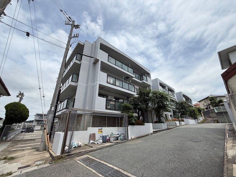 ガーデンハイツ桃山台壱番館の外観画像