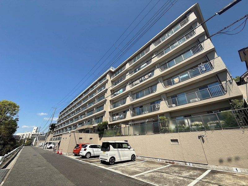 岡本パークマンションの外観画像