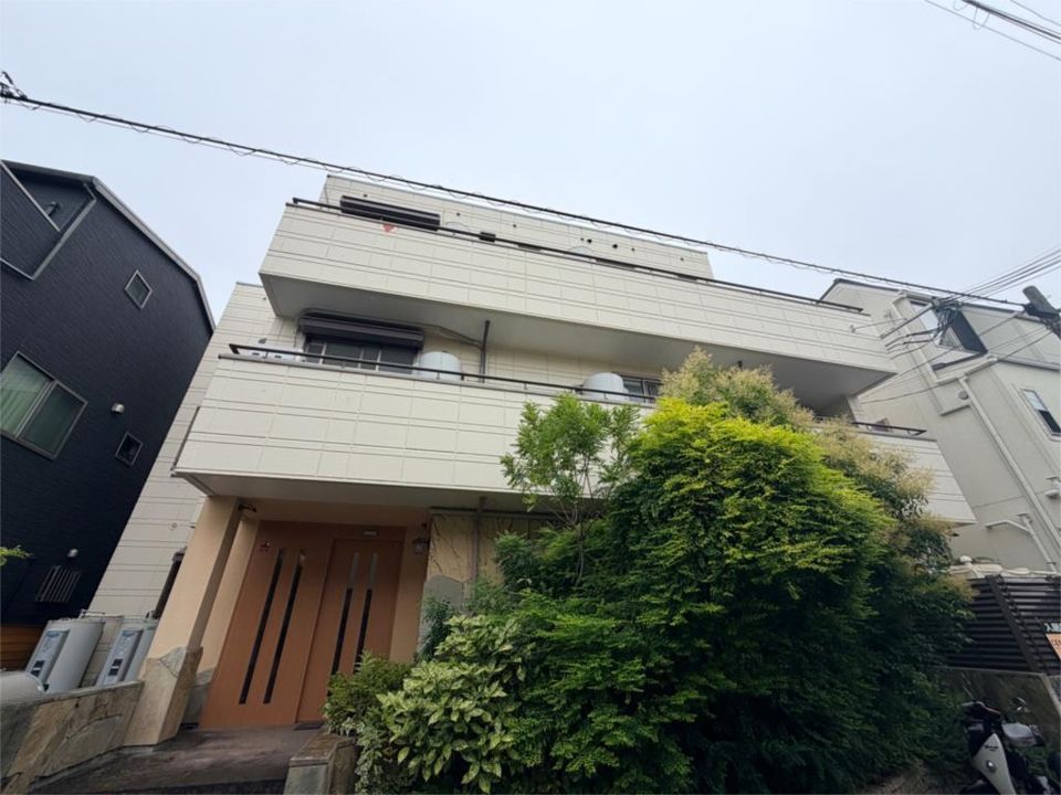 アンジョリジャルダン門戸厄神の外観画像