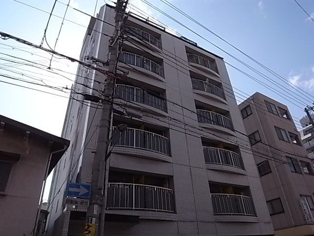 フルーレゾン西多聞の外観画像