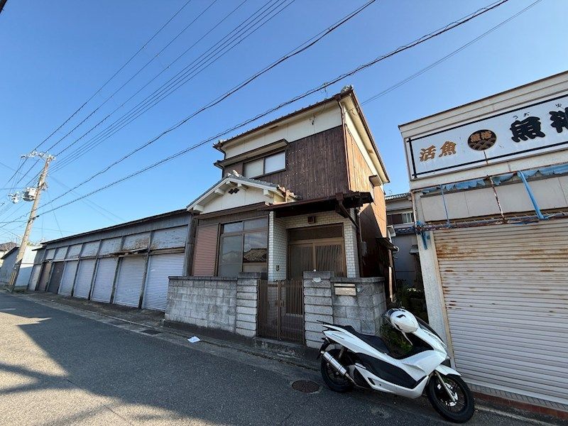玉津町貸家の外観画像