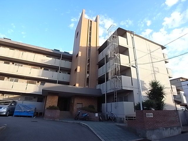 ロイヤルコーポ吉田の外観画像