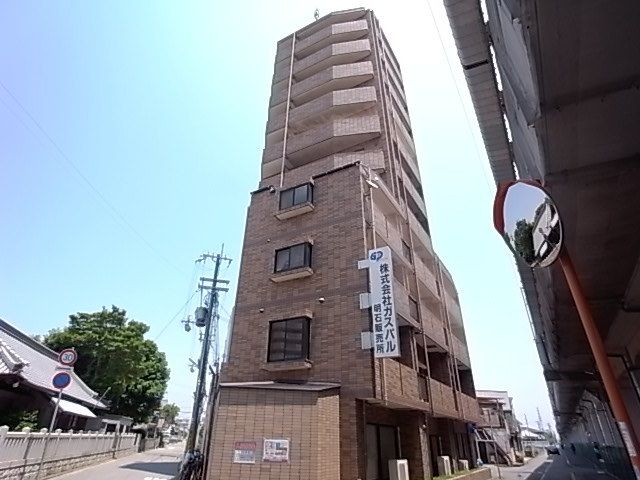 サンエキューズ2の外観画像