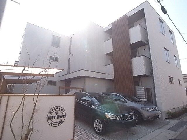 ISSYMARKの外観画像