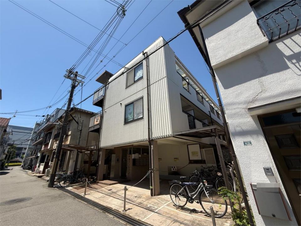 中央マンションの外観画像