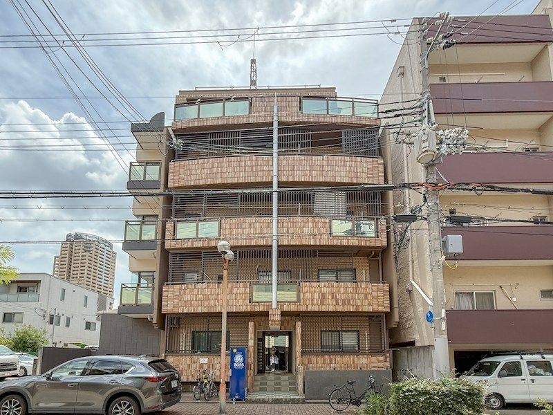 CECIL COURTの外観画像