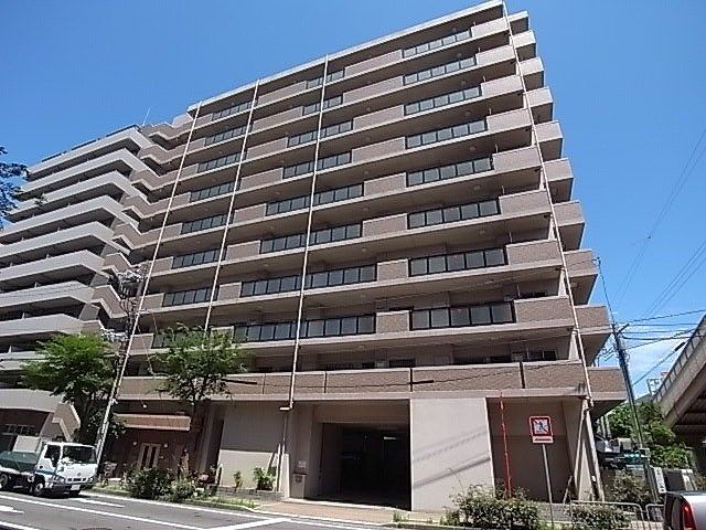 グランドハイツ旭の外観画像