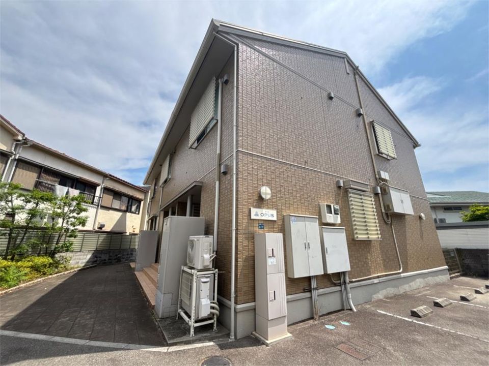 オーパスの外観画像