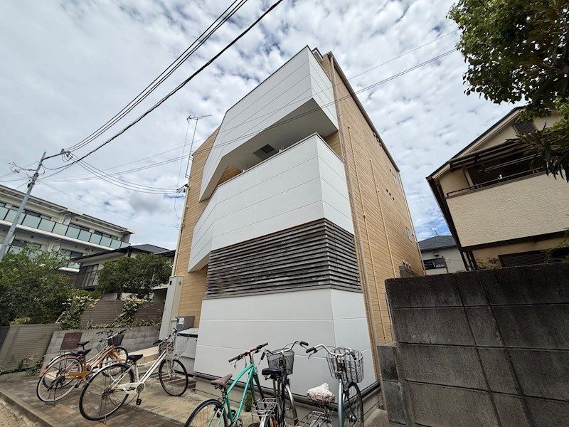 パロス甲子園の外観画像