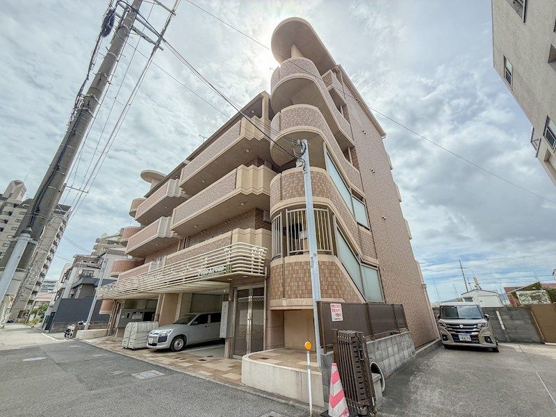 ポコアポコ明石鍛治屋町三番館の外観画像